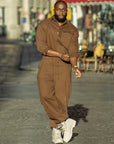 Combinaison homme marron James Suit, épaules tombantes et manches longues à poignets boutonnés – vue 3